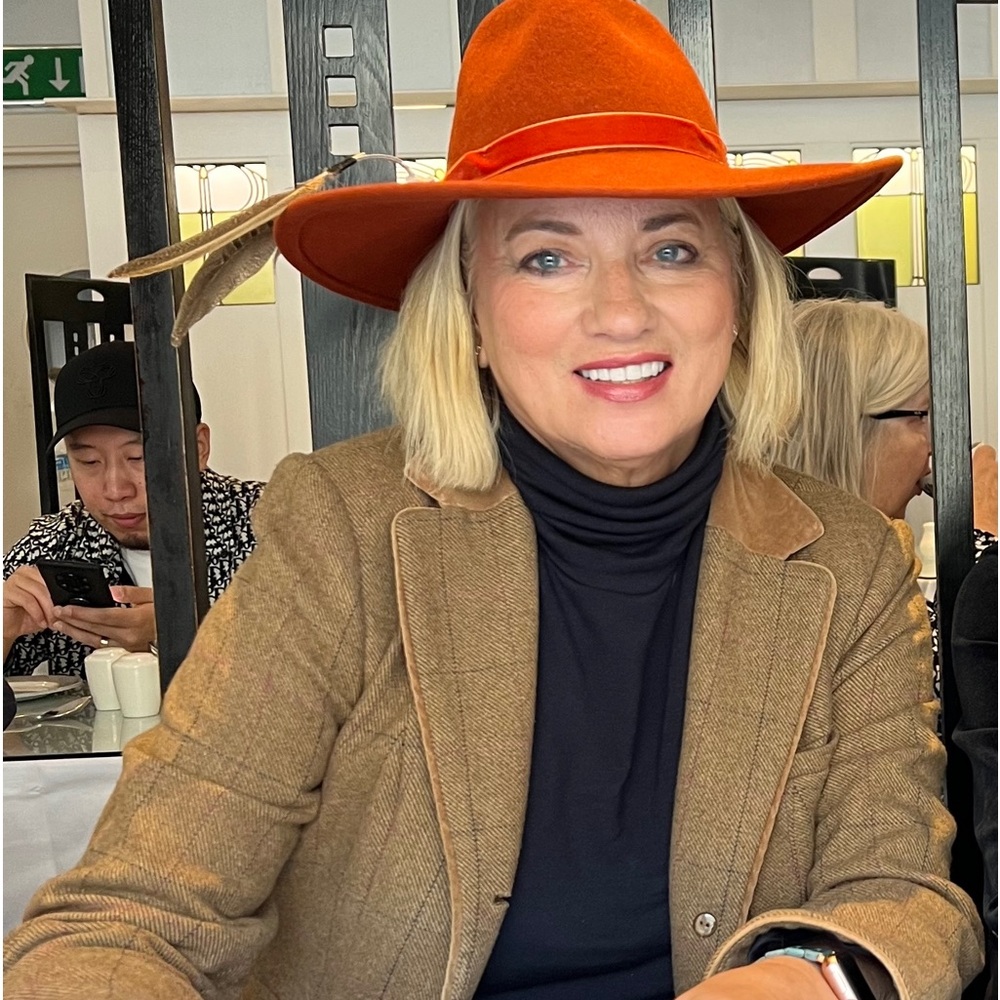 Meet your Posher, Sherry